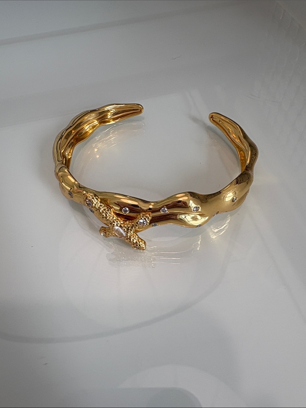 Gold-tone Gecko Cuff Bracelet - Women Jewelry